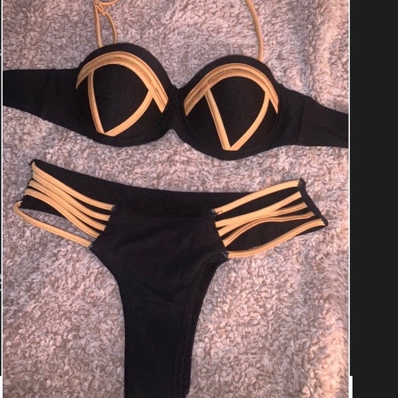 Two piece bikini - Picture 3 of 6